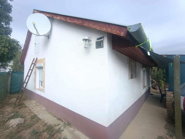 Eladó családi ház, Decsen 24.9 M Ft, 2 szobás