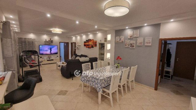 Eladó családi ház, Nagykozáron 140 M Ft, 3+1 szobás