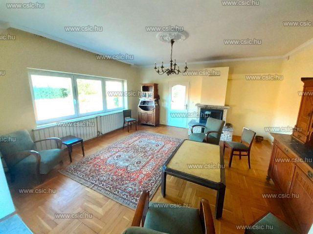 Eladó családi ház, Gödön 139 M Ft, 6 szobás