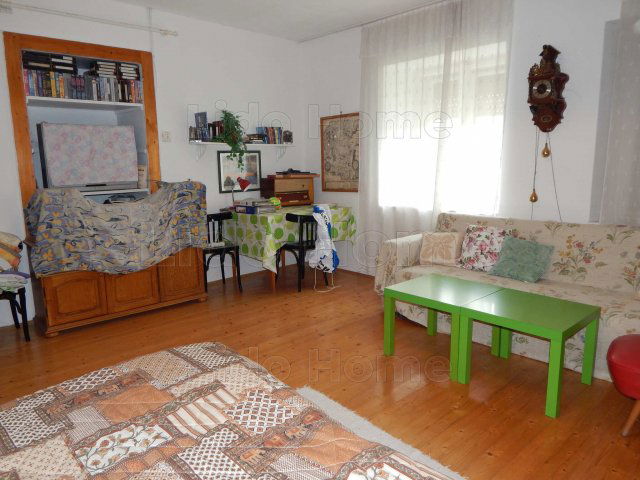 Eladó nyaraló, Balatonfüreden 84.9 M Ft, 7 szobás