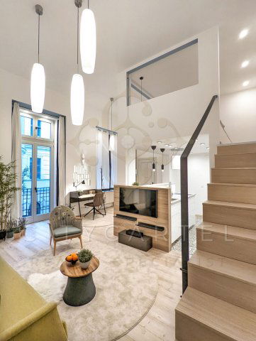 Eladó téglalakás, Budapesten, VI. kerületben 122 M Ft, 2 szobás