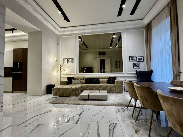 Kiadó téglalakás, albérlet, Budapesten, V. kerületben, 3 szobás