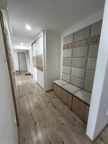 Eladó téglalakás, Tatabányán 72 M Ft, 4+2 szobás