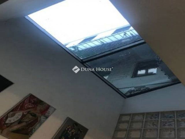 Eladó üzlethelyiség, Budapesten, V. kerületben 124.9 M Ft