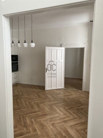 Eladó téglalakás, Budapesten, I. kerületben 104.9 M Ft, 3 szobás