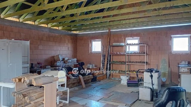 Eladó családi ház, Maroslelén 28.9 M Ft, 1 szobás