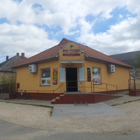 Eladó ipari ingatlan, Ságváron 39.9 M Ft / költözzbe.hu