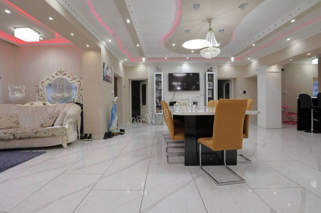 Eladó családi ház, Bakson 39.9 M Ft, 4 szobás