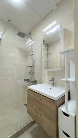 Kiadó panellakás, albérlet, Miskolcon 110 E Ft / hó, 1+1 szobás
