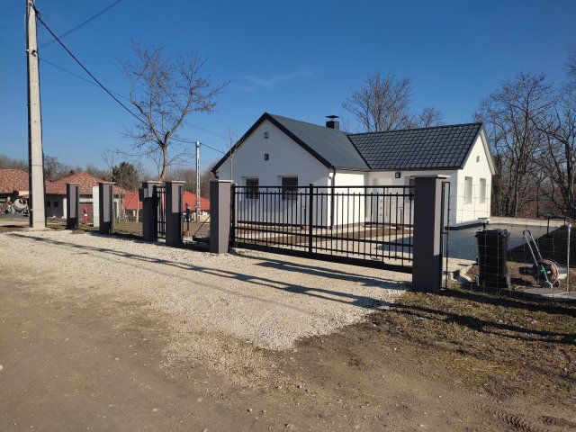 Eladó családi ház, Vértesbogláron 79 M Ft, 3 szobás