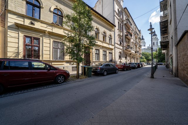Eladó téglalakás, VIII. kerületben, Tavaszmező utcában