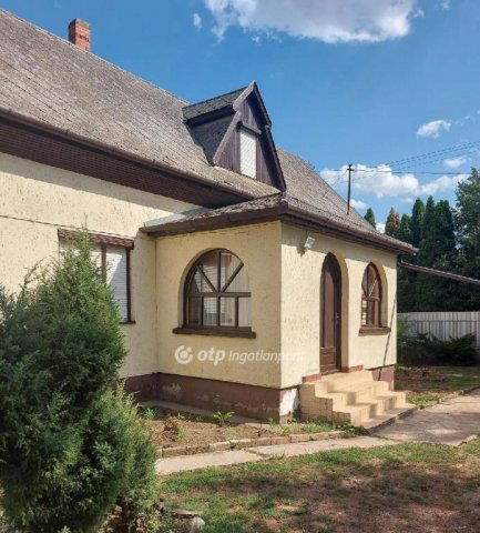 Eladó családi ház, Sárándon 53.99 M Ft, 2+1 szobás