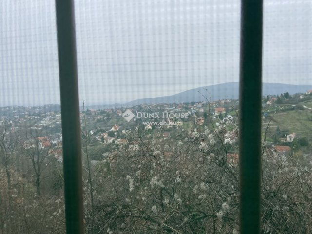 Eladó ikerház, Pécsett 97 M Ft, 5 szobás / költözzbe.hu