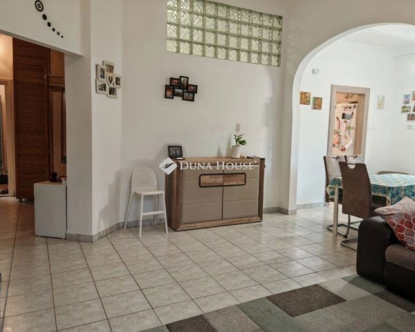 Eladó családi ház, Kecskeméten 72 M Ft, 3 szobás