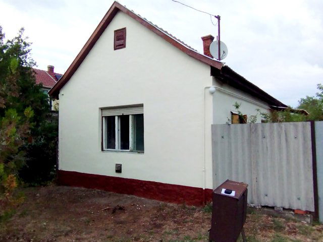 Eladó családi ház, Soltszentimrén 14.9 M Ft, 1 szobás