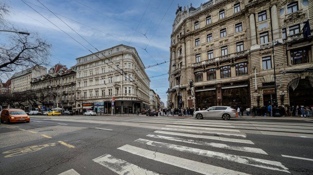 Eladó téglalakás, Budapesten, VII. kerületben, Erzsébet körúton