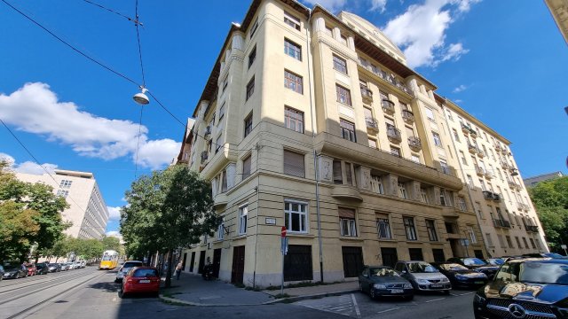 Kiadó iroda, Budapesten, V. kerületben, Stollár Béla utcában