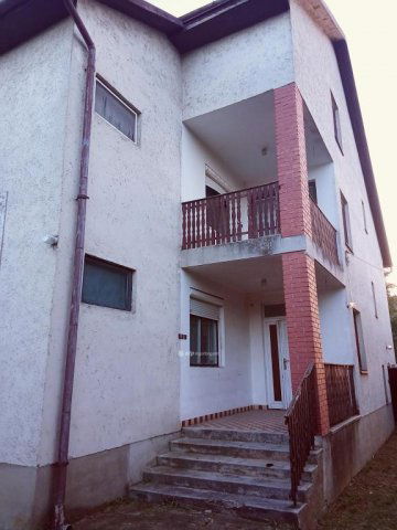 Eladó családi ház, Fehérgyarmaton 59.5 M Ft, 6 szobás