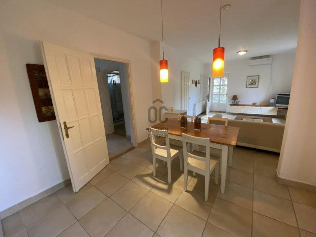 Eladó családi ház, Kőröstetétlenen 64.9 M Ft, 7 szobás