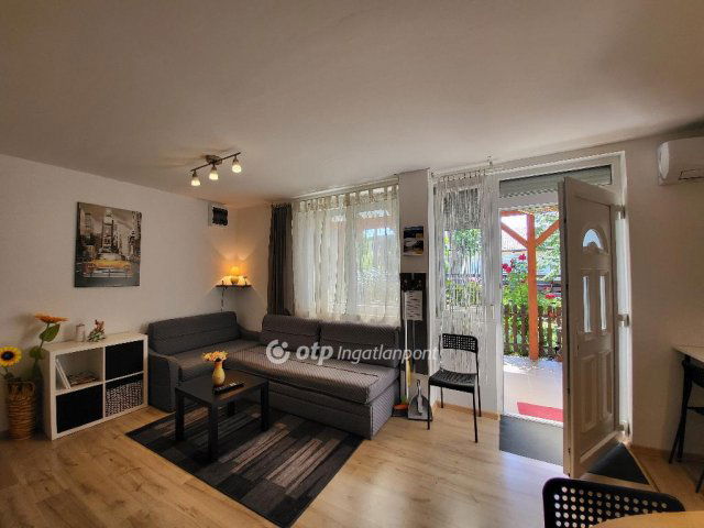 Eladó ikerház, Siófokon 85 M Ft, 3+1 szobás