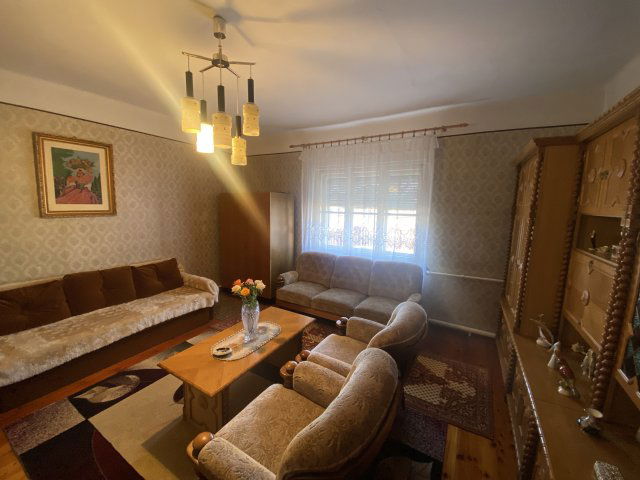 Eladó családi ház, Nyíregyházán 65 M Ft, 5 szobás