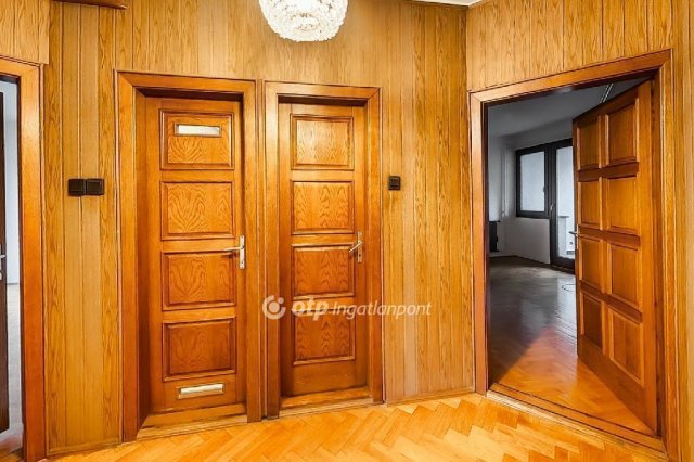 Eladó téglalakás, Budapesten, XI. kerületben 139 M Ft, 4 szobás