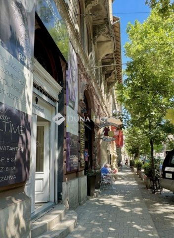 Eladó téglalakás, Budapesten, VI. kerületben 115 M Ft