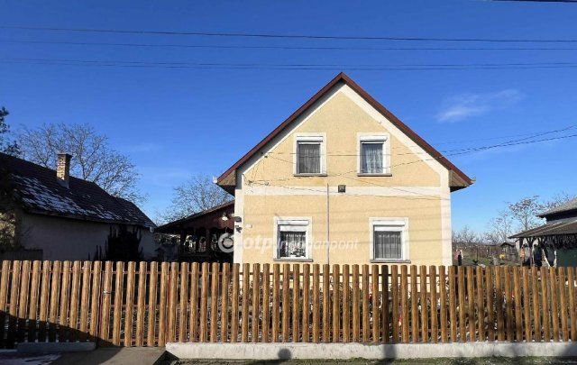 Eladó családi ház, Tápiógyörgyén 44.9 M Ft, 3+1 szobás