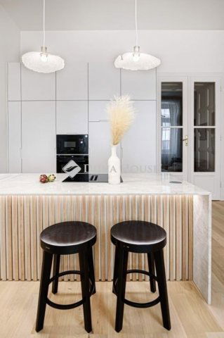 Eladó téglalakás, Budapesten, V. kerületben 164.5 M Ft, 2 szobás