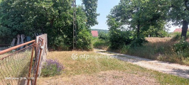 Eladó telek, Sukorón 25.9 M Ft / költözzbe.hu