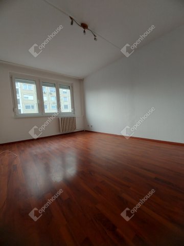 Eladó panellakás, Győrött 51 M Ft, 3 szobás