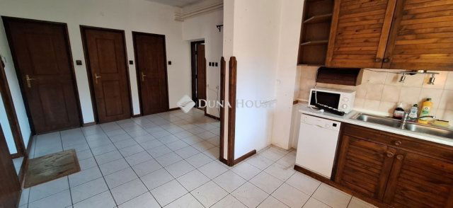 Eladó családi ház, Budapesten, XVI. kerületben 162.5 M Ft