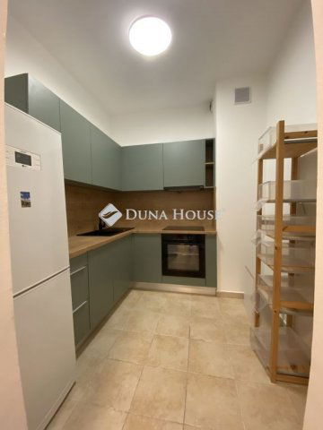 Kiadó téglalakás, albérlet, Pécsett 270 E Ft / hó, 2 szobás