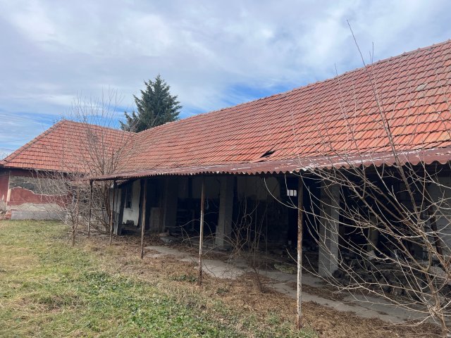 Eladó családi ház, Nagyúton 7 M Ft, 3 szobás