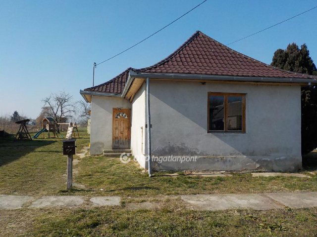 Eladó családi ház, Mezőcsokonyán 15.8 M Ft, 3 szobás