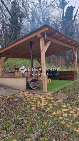Eladó családi ház, Bakonyszentlászlón 210 M Ft, 5 szobás