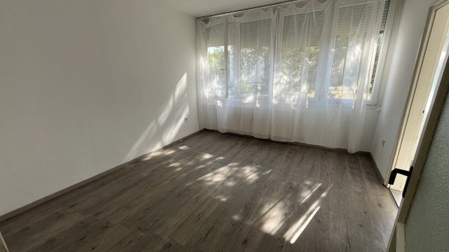 Eladó panellakás, Nyíregyházán 44.9 M Ft, 2+1 szobás