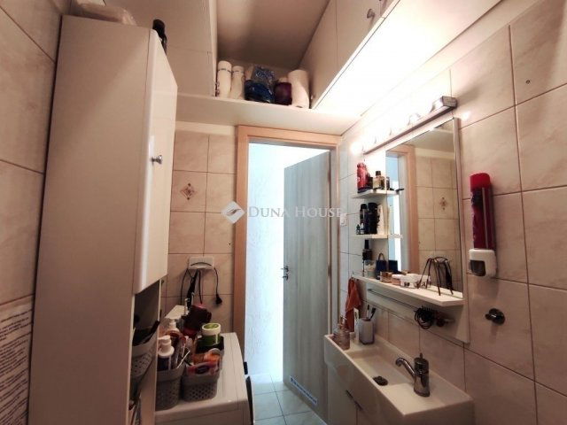 Eladó téglalakás, Budapesten, IV. kerületben 75.9 M Ft, 2 szobás