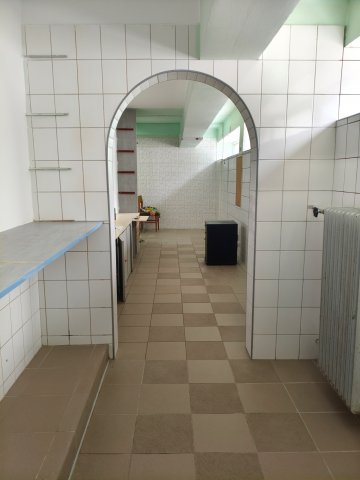 Eladó ipari ingatlan, Nyíregyházán 3.8 M Ft, 2 szobás