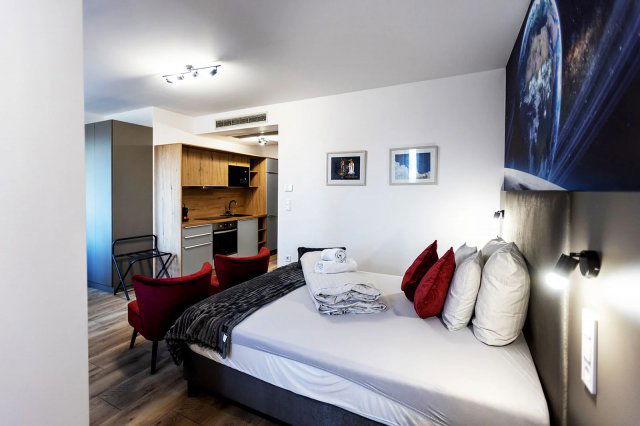 Kiadó téglalakás, albérlet, Pécsett, Rákóczi úton, 1 szobás