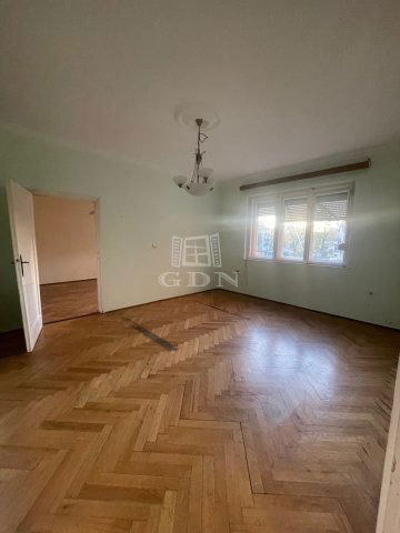 Eladó téglalakás, Szegeden 55 M Ft, 3 szobás