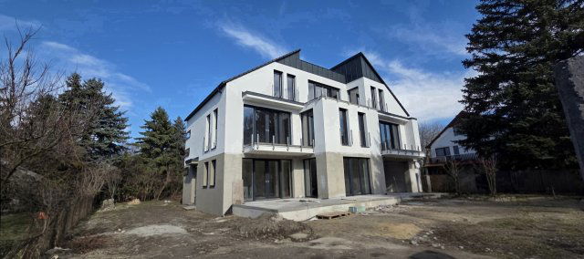 Eladó téglalakás, Budapesten, III. kerületben 222 M Ft, 4 szobás