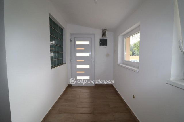 Eladó ikerház, Dömsödön 43 M Ft, 3 szobás