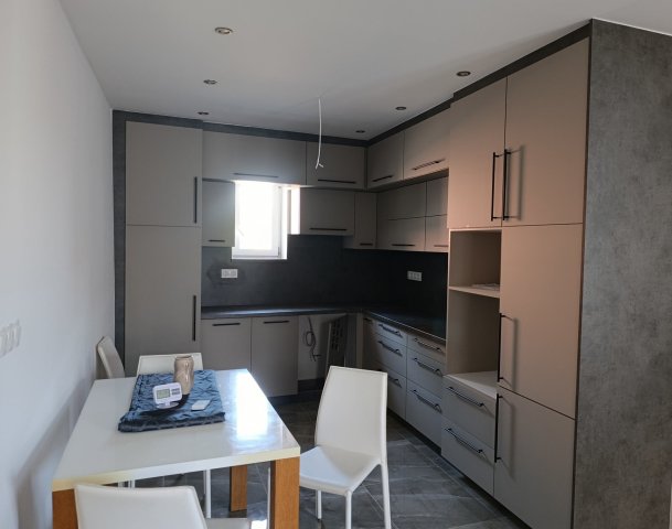 Eladó családi ház, Veszprémben 119.9 M Ft, 3 szobás