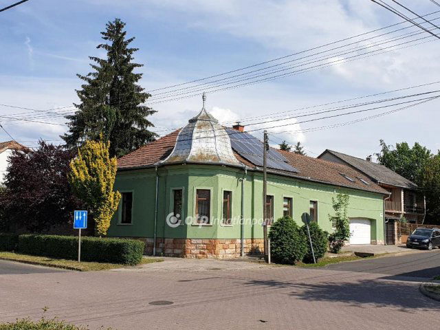 Eladó családi ház, Balassagyarmaton 99 M Ft, 4+2 szobás