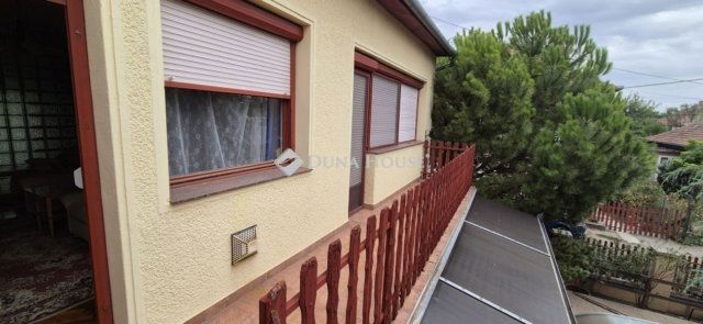 Eladó családi ház, Hódmezővásárhelyen 110 M Ft, 8 szobás