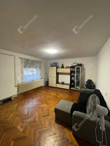 Eladó családi ház, Banán 60 M Ft, 3 szobás