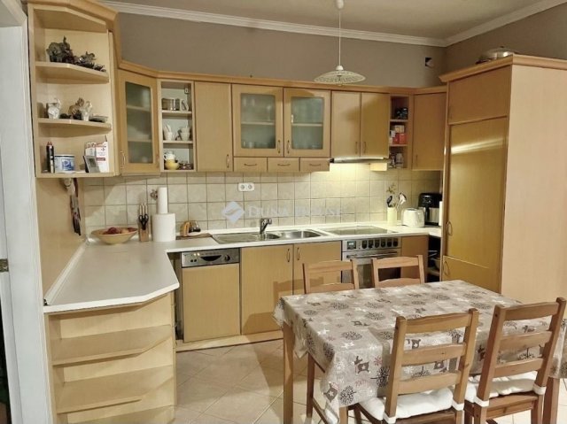 Eladó családi ház, Szigetszentmiklóson 135.9 M Ft, 3 szobás