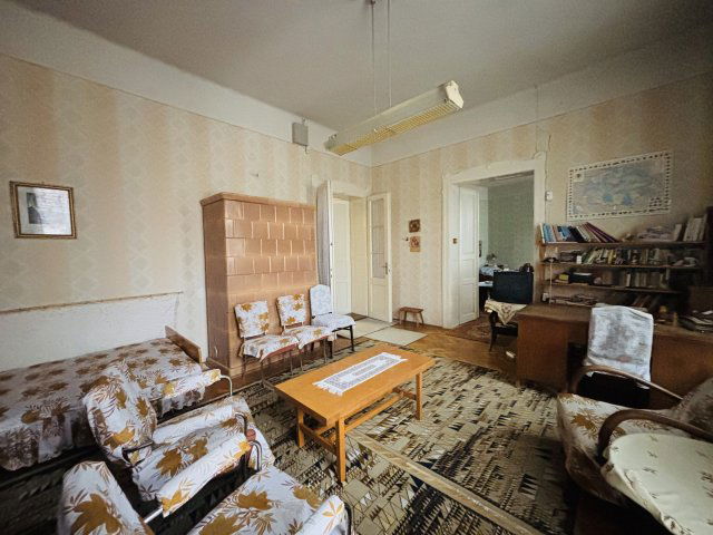 Eladó családi ház, Cegléden 44.9 M Ft, 3 szobás