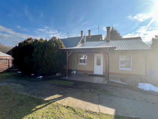 Eladó családi ház, Albertirsán 32.9 M Ft, 2 szobás